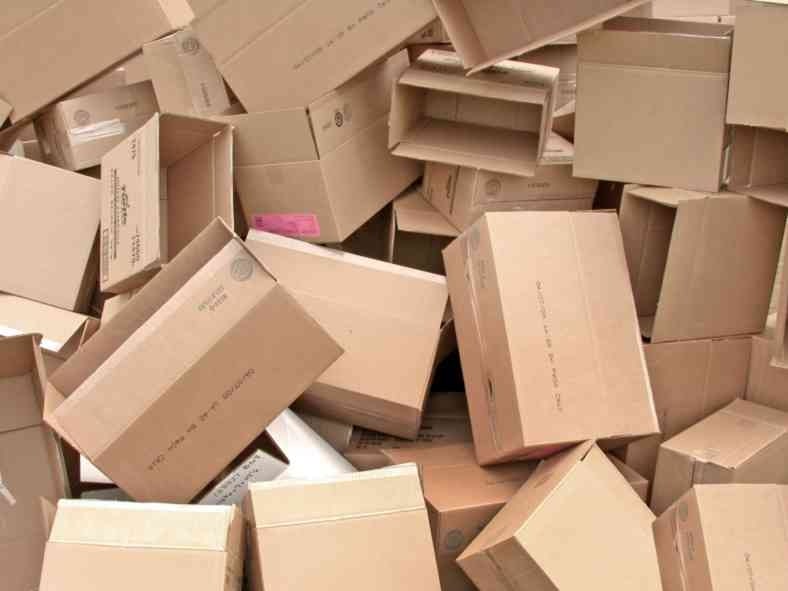 thùng carton cũ